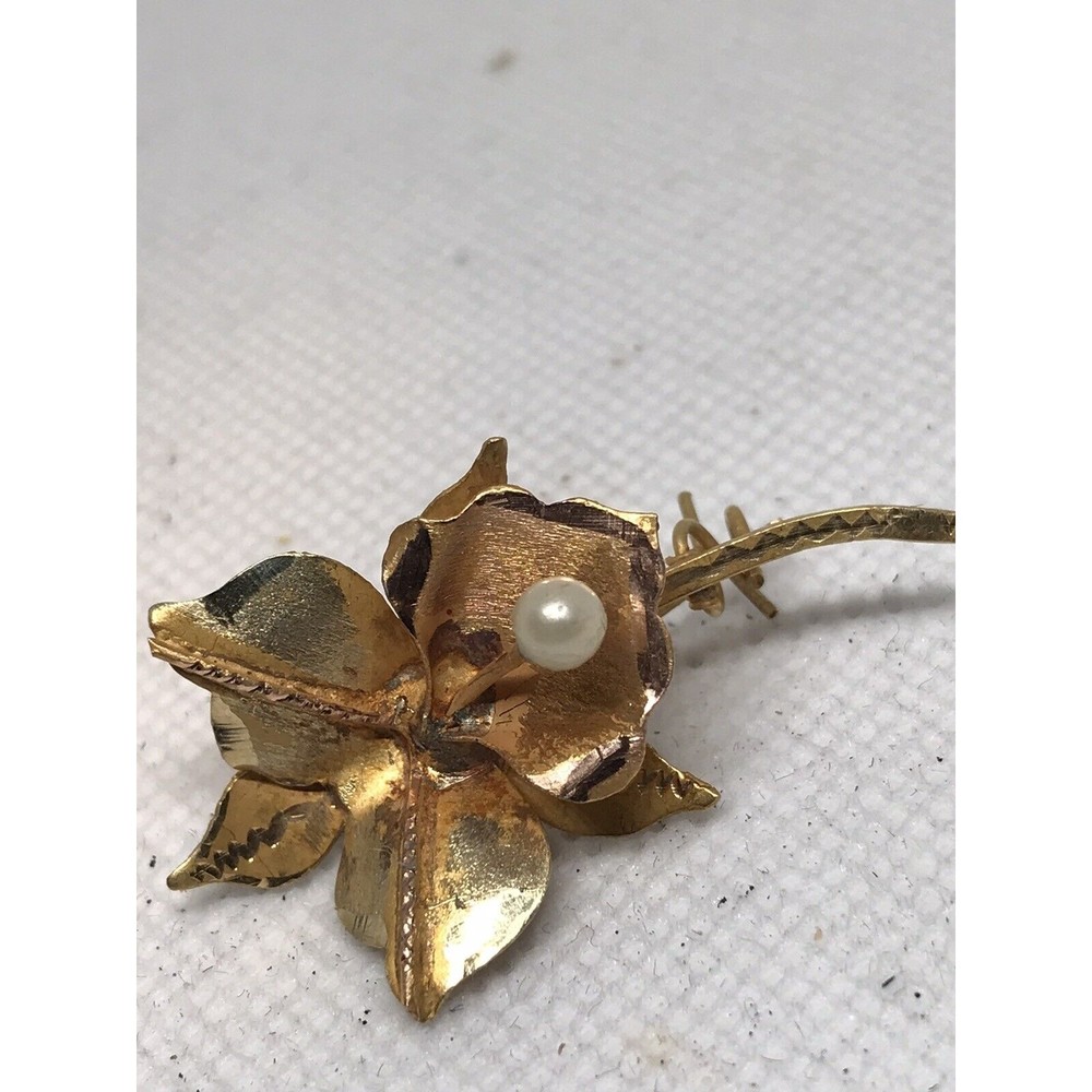 Antique  18K Yellow Gold Orchard Pearl Brooch